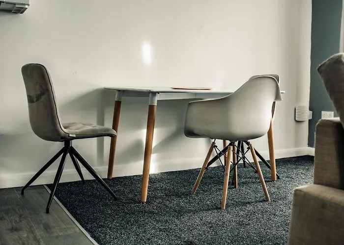 Dealhouse Apartments 10