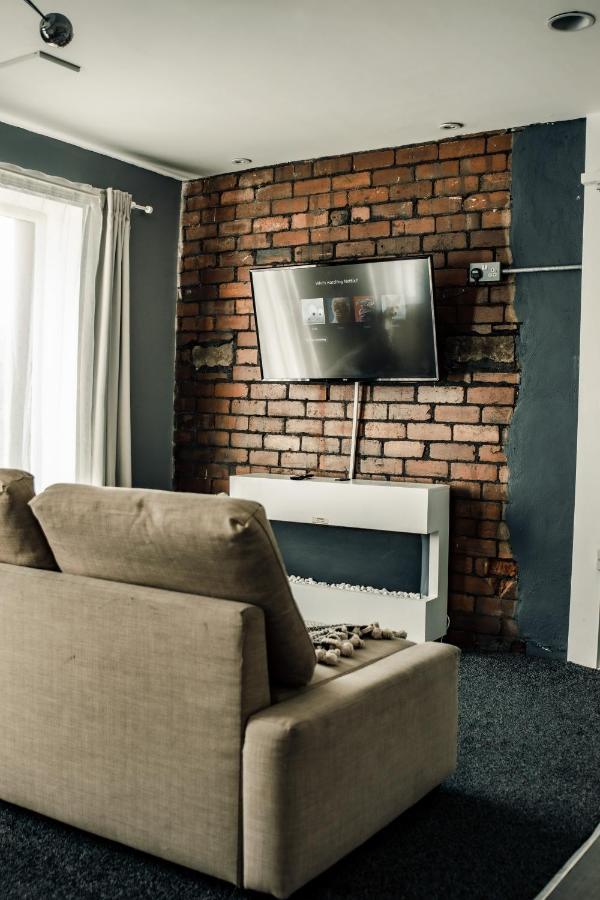 Dealhouse 10 Apartment *